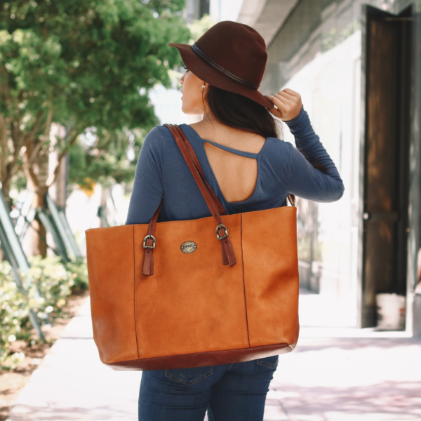 Cleopatra Shopper - Image 2